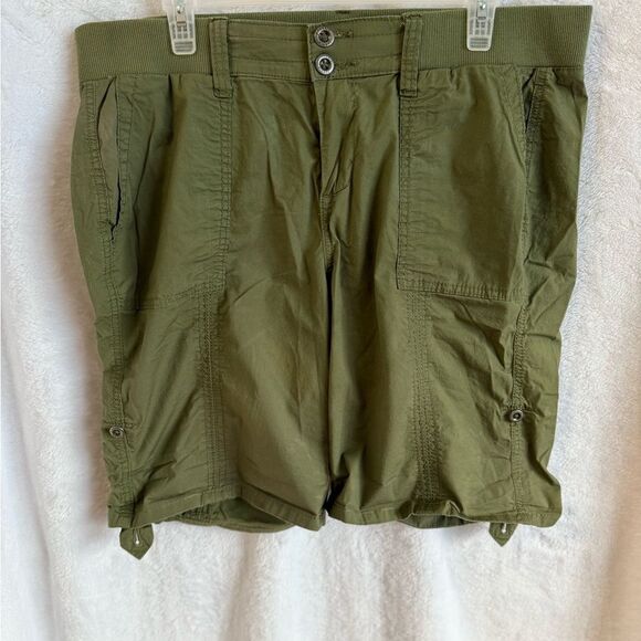 Torrid Poplin Stretch Utility Shorts - Picture 4 of 9